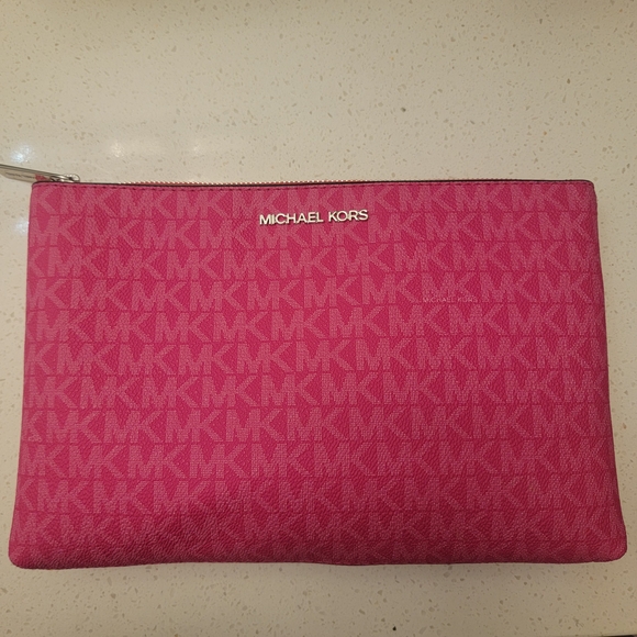 Michael Kors Pink Clutch - Picture 1 of 4